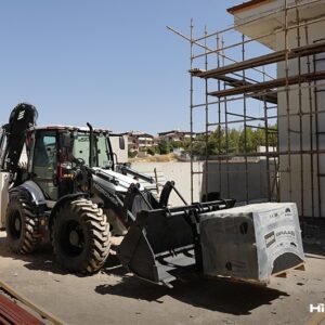 Alternative view of BACKHOE LOADER - HMK 102 S SUPRA K4