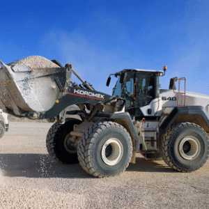 Alternative view of LOADING SHOVEL - HMK 640 WL