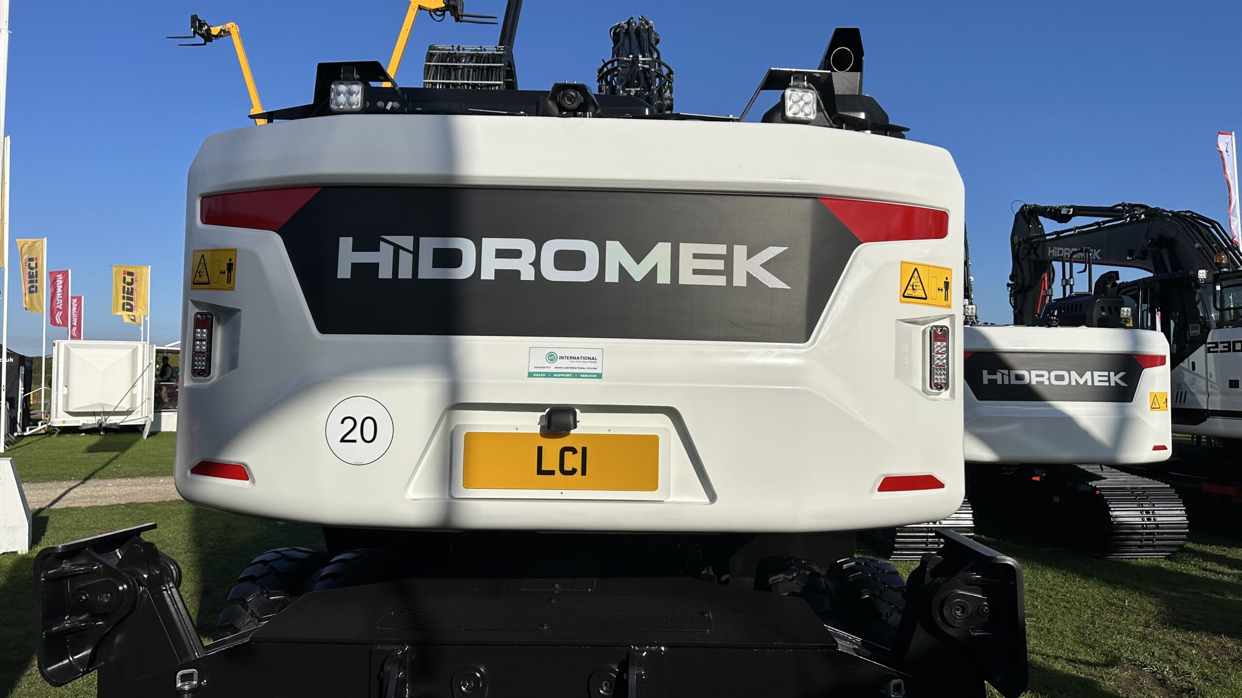 MATERIAL HANDLER - HMK 220W MH-5 - Image 2