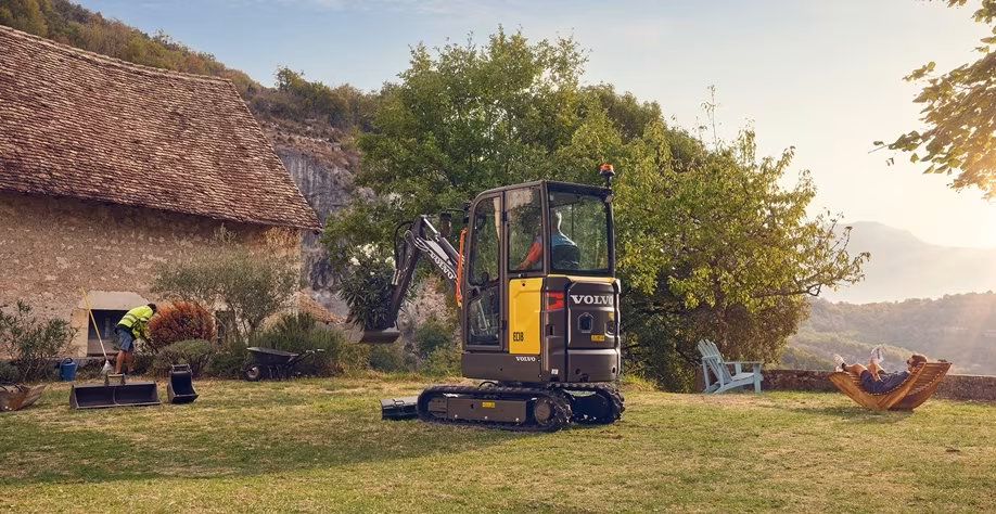 volvo ec18e electric